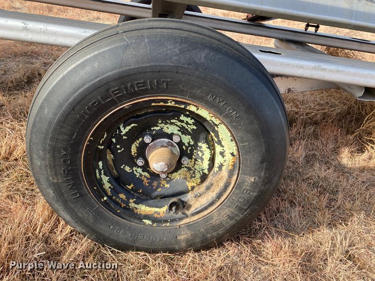 image for item DL1272 2007 Case IH 1010  rigid head