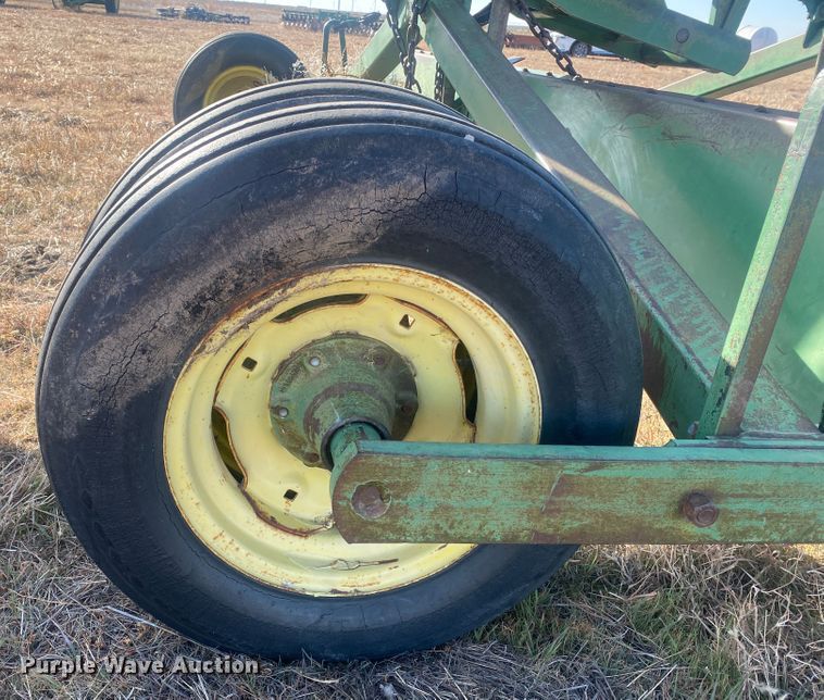 image for item DL1274 Land leveler