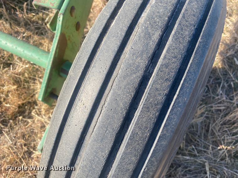 image for item DL1274 Land leveler