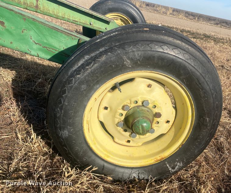 image for item DL1274 Land leveler