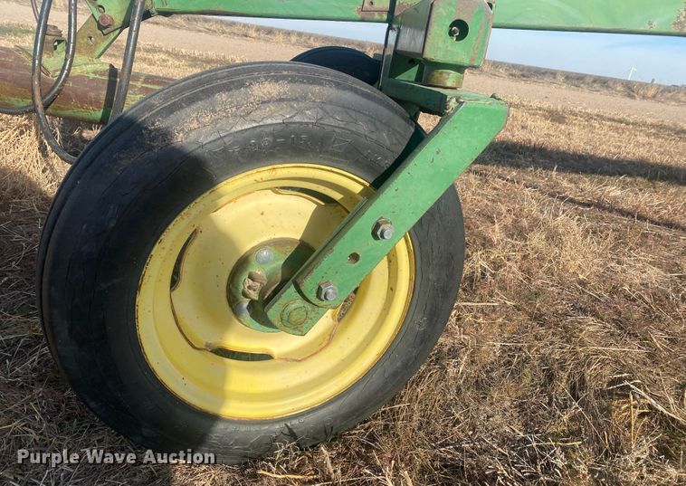 image for item DL1274 Land leveler