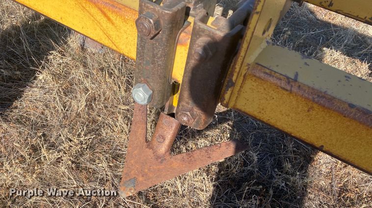 image for item DL1279 Row crop cultivator