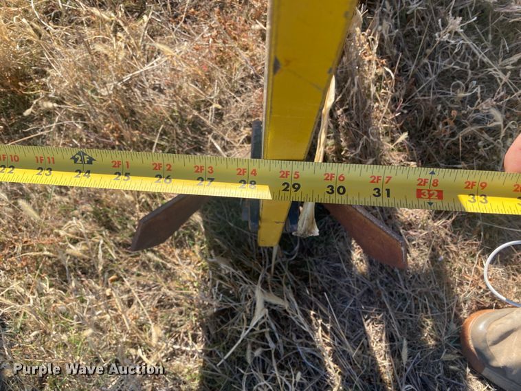 image for item DL1279 Row crop cultivator