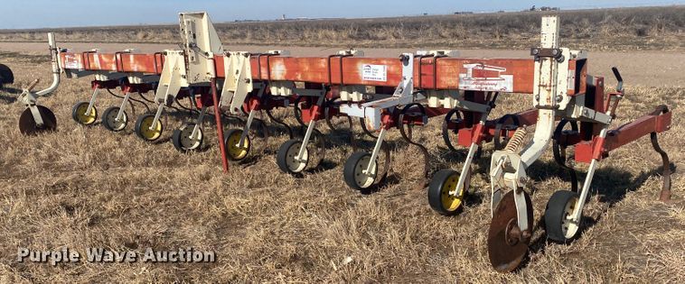 image for item DL1280 Tebben  row crop cultivator
