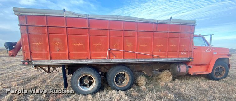 image for item DL1284 1973 GMC 6500  grain truck