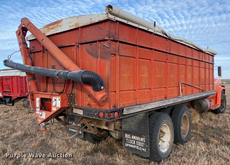 image for item DL1284 1973 GMC 6500  grain truck