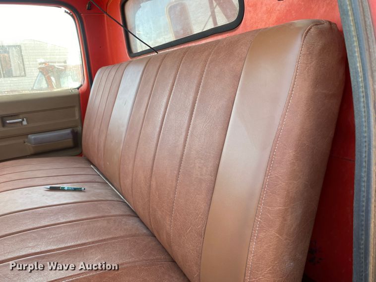 image for item DL1284 1973 GMC 6500  grain truck