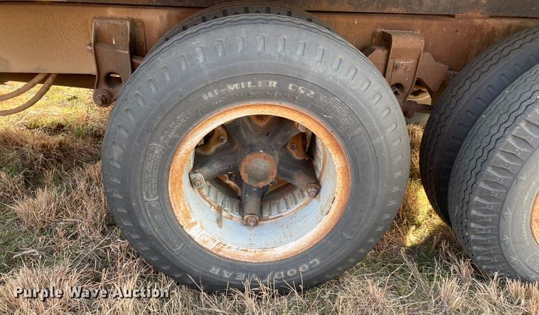 image for item DL1284 1973 GMC 6500  grain truck