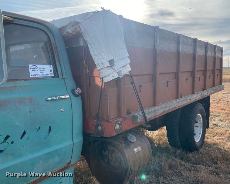 image for item DL1285 1968 Chevrolet 60  grain truck