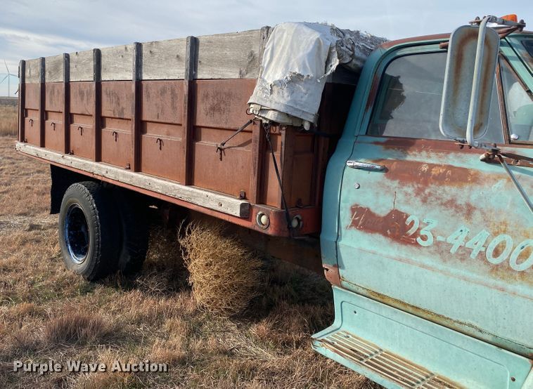 image for item DL1285 1968 Chevrolet 60  grain truck