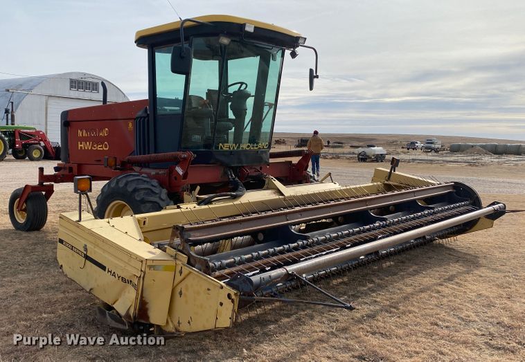image for item DL1286 2001 New Holland HW320  windrower