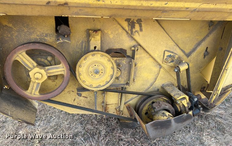image for item DL1286 2001 New Holland HW320  windrower