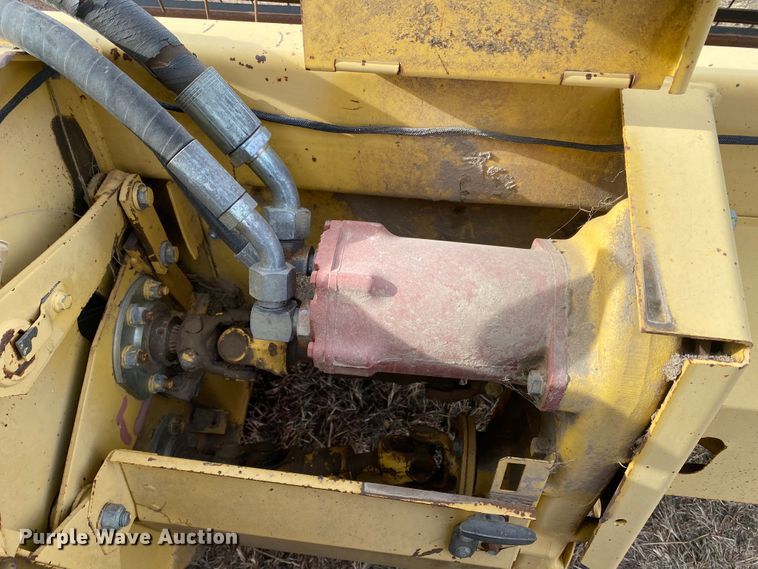 image for item DL1286 2001 New Holland HW320  windrower