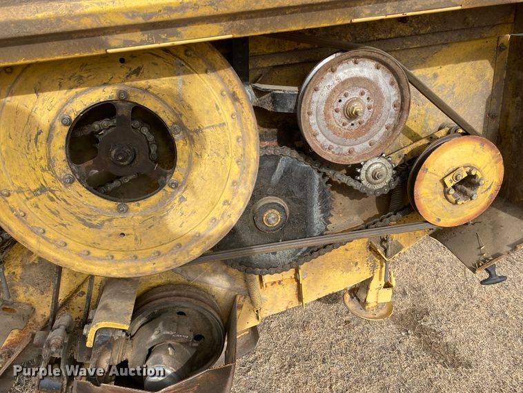 image for item DL1286 2001 New Holland HW320  windrower