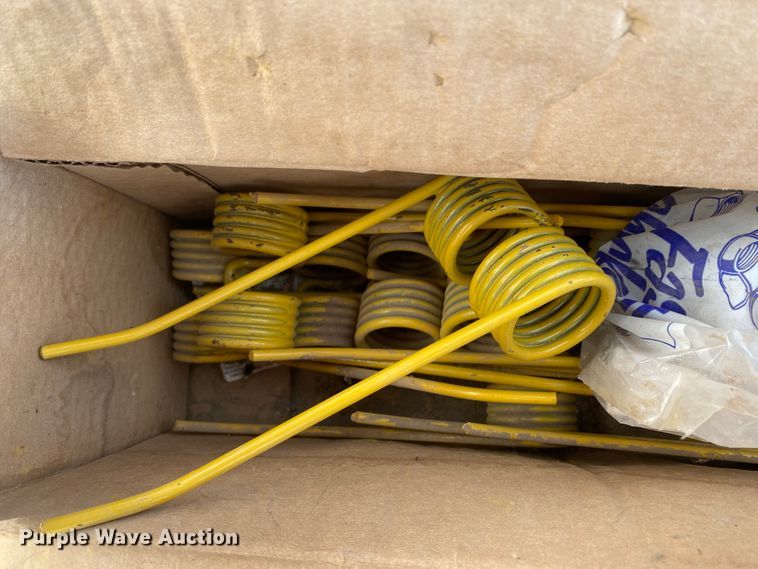 image for item DL1286 2001 New Holland HW320  windrower