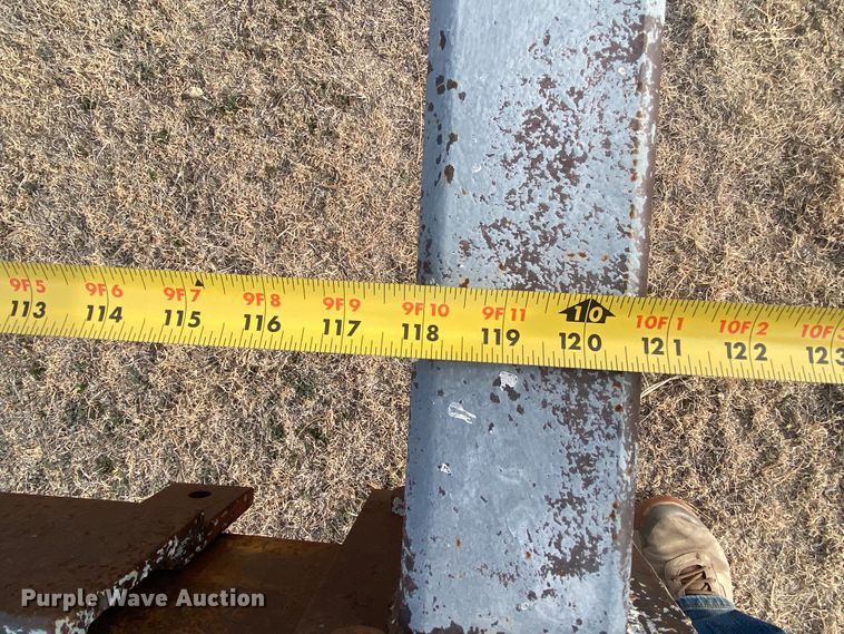 image for item DL1286 2001 New Holland HW320  windrower