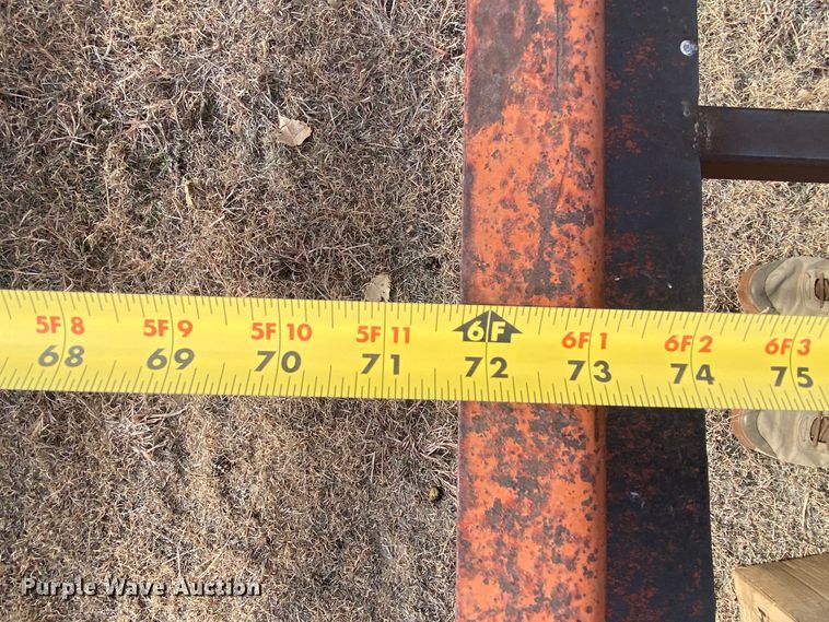 image for item DL1286 2001 New Holland HW320  windrower