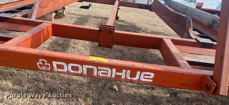 image for item DL1286 2001 New Holland HW320  windrower