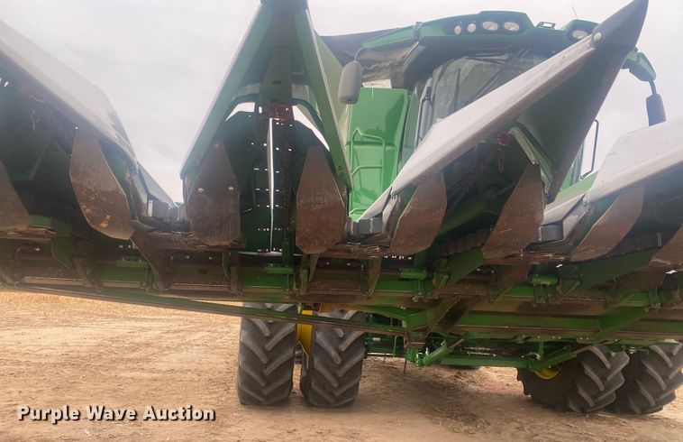 image for item DL1291 John Deere 653A  all-crop head