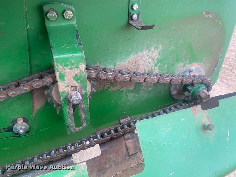 image for item DL1291 John Deere 653A  all-crop head
