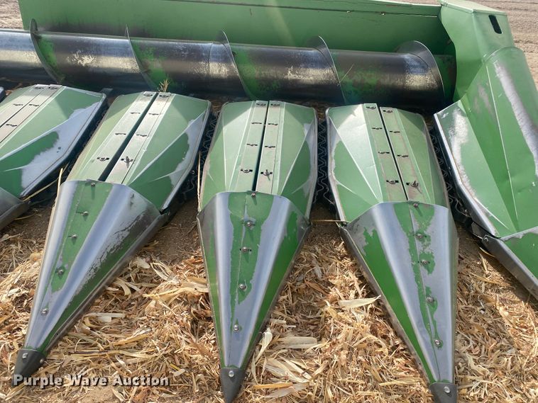 image for item DL1292 John Deere 853A  all-crop head