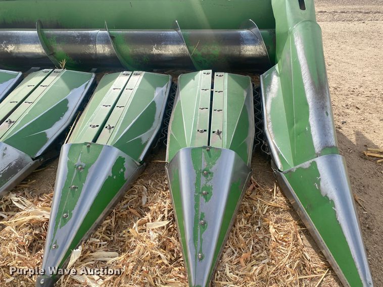 image for item DL1292 John Deere 853A  all-crop head