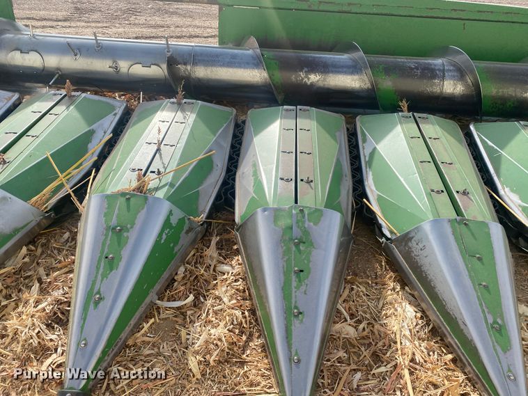 image for item DL1292 John Deere 853A  all-crop head