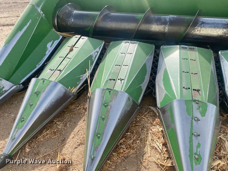 image for item DL1292 John Deere 853A  all-crop head