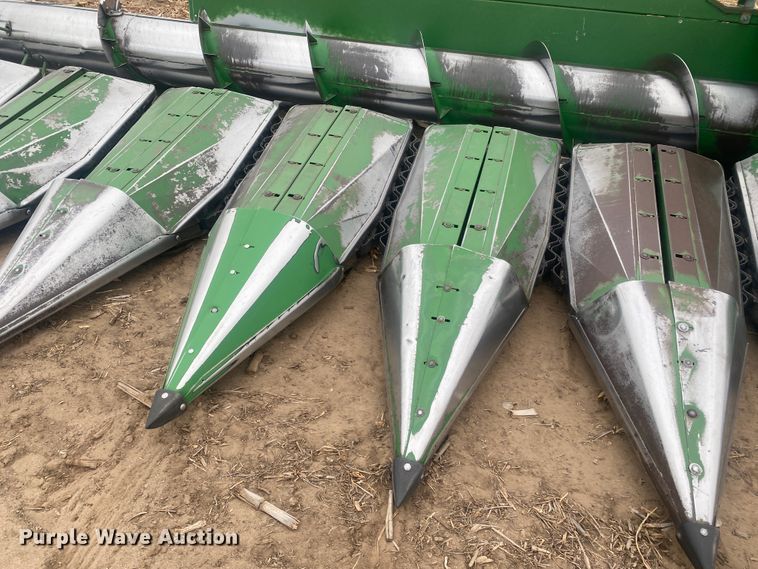 image for item DL1293 John Deere 653A  all-crop head