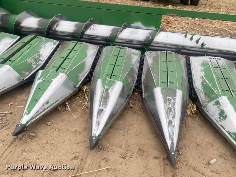 image for item DL1293 John Deere 653A  all-crop head