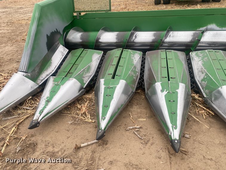 image for item DL1293 John Deere 653A  all-crop head