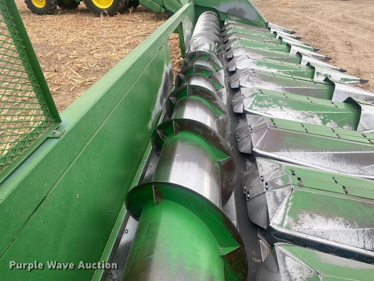 image for item DL1293 John Deere 653A  all-crop head