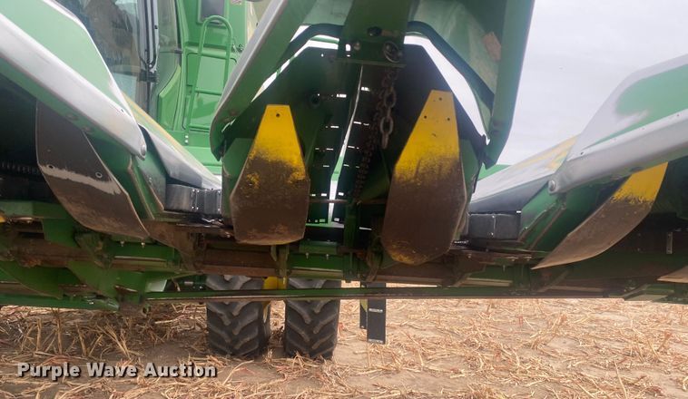 image for item DL1294 John Deere 253  all-crop head