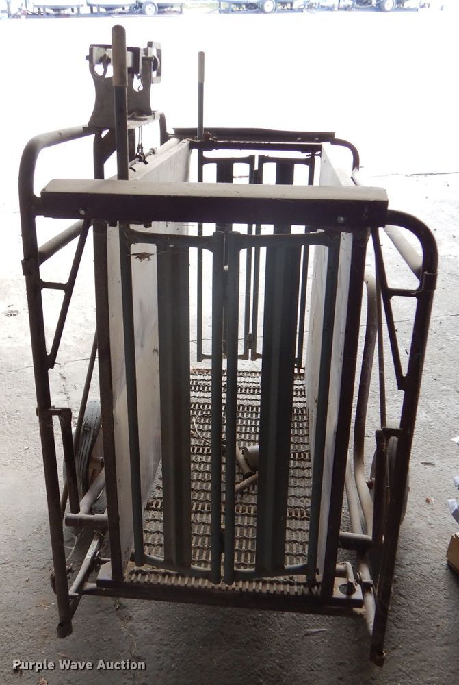 image for item DL1298 WW Livestock Systems  livestock scale