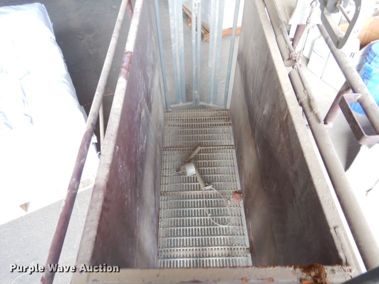 image for item DL1298 WW Livestock Systems  livestock scale