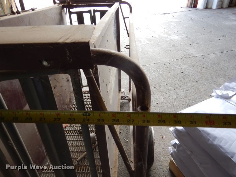 image for item DL1298 WW Livestock Systems  livestock scale