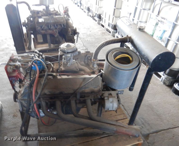 image for item DL1300 General Motors  454 engine