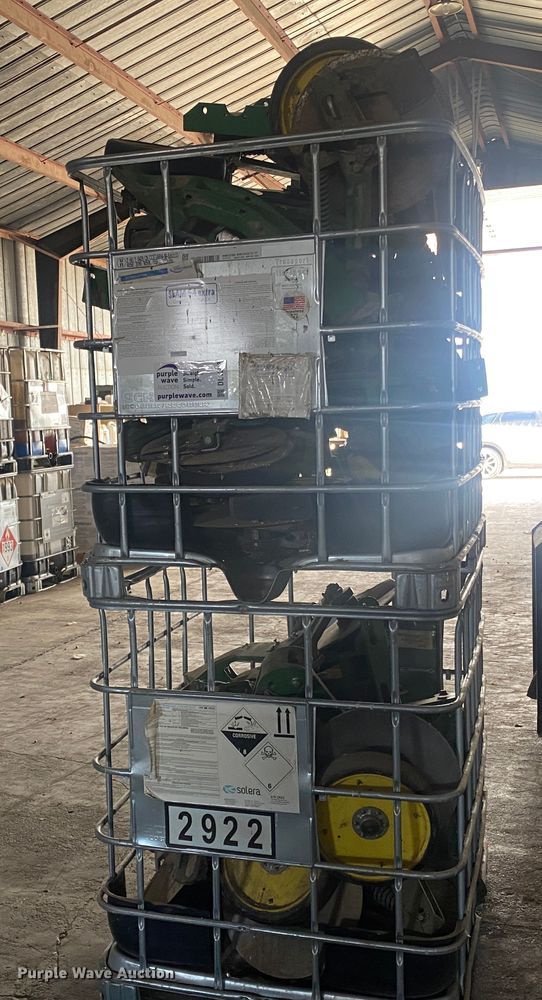 image for item DL1302 Planter row units