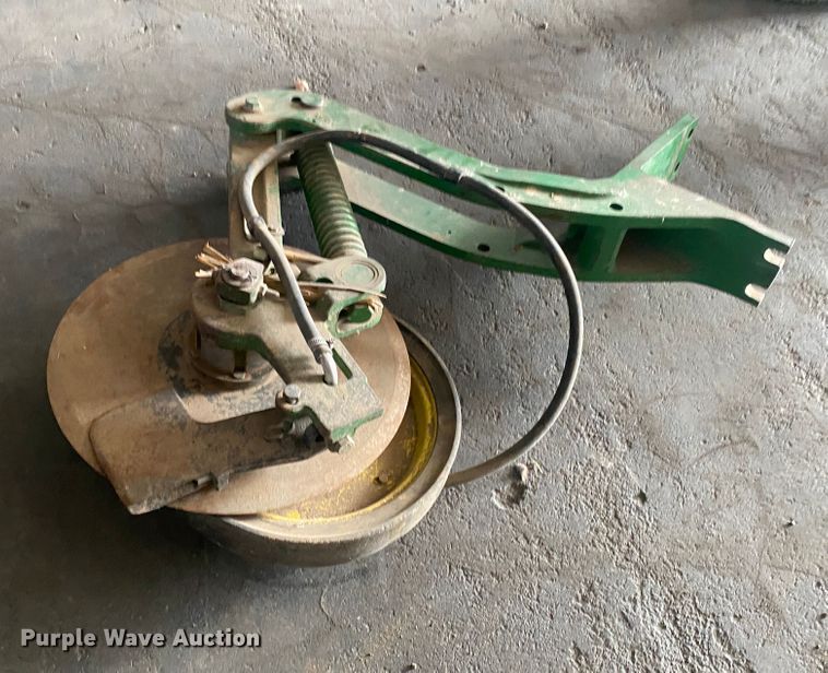 image for item DL1302 Planter row units