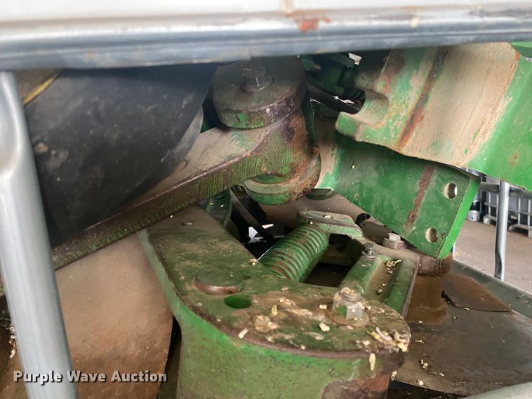 image for item DL1302 Planter row units