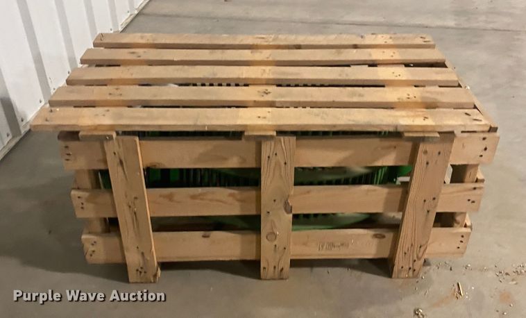 image for item DL1305 John Deere  concaves