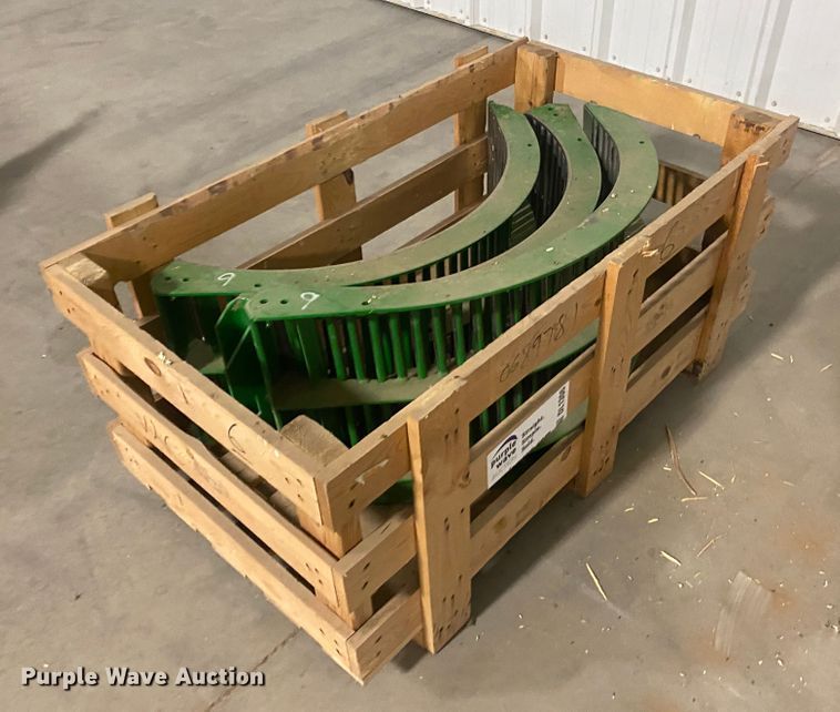 image for item DL1306 John Deere  concaves