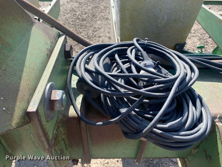 image for item DL1308 John Deere P7100  planter