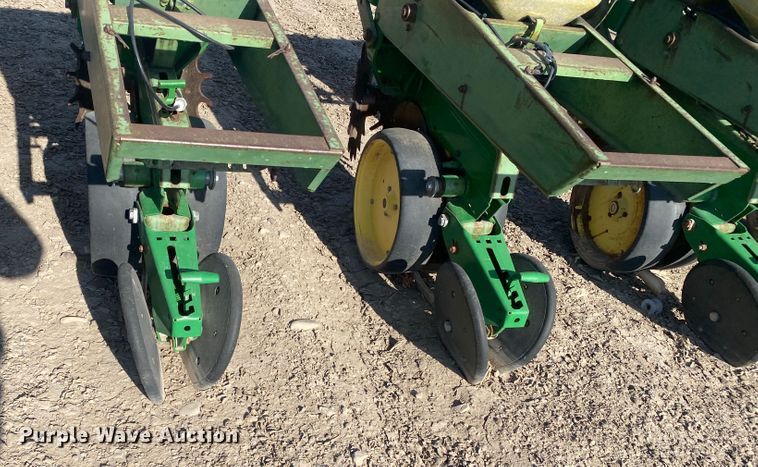 image for item DL1308 John Deere P7100  planter