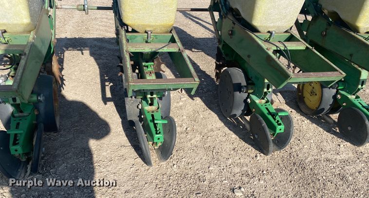 image for item DL1308 John Deere P7100  planter