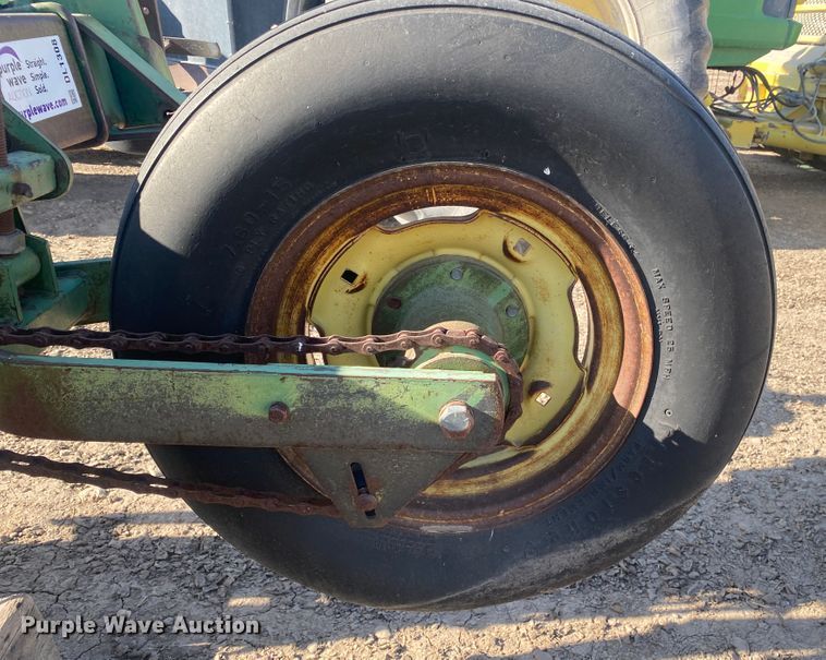 image for item DL1308 John Deere P7100  planter