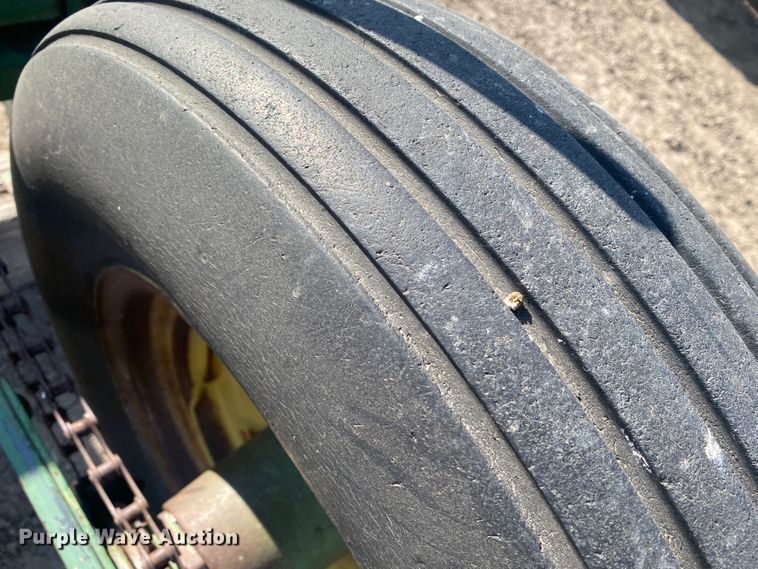 image for item DL1308 John Deere P7100  planter