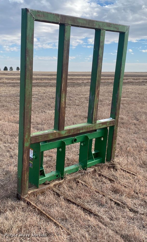 image for item DL1311 34"L bale spear