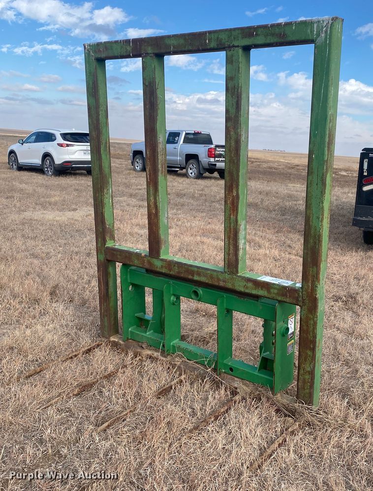 image for item DL1311 34"L bale spear