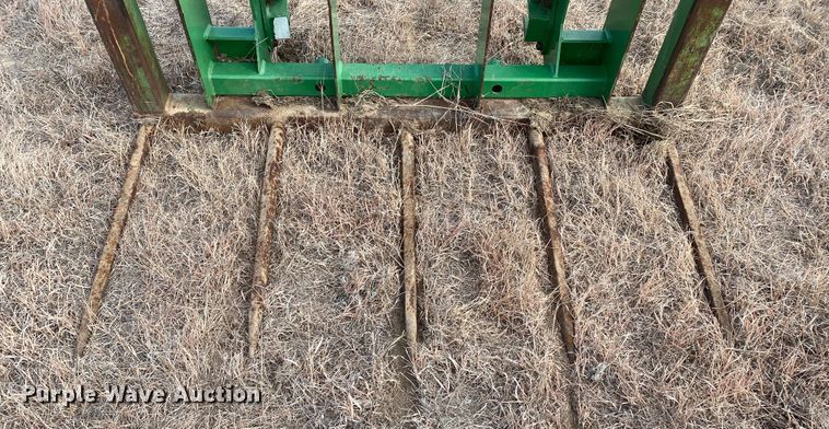 image for item DL1311 34"L bale spear